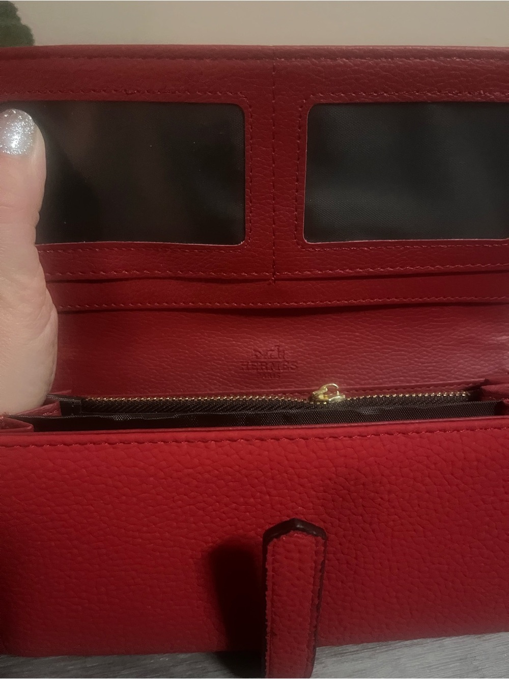 Red Luxury Long Wallet - Elegant Leather Organizer - Picture 4 of 6